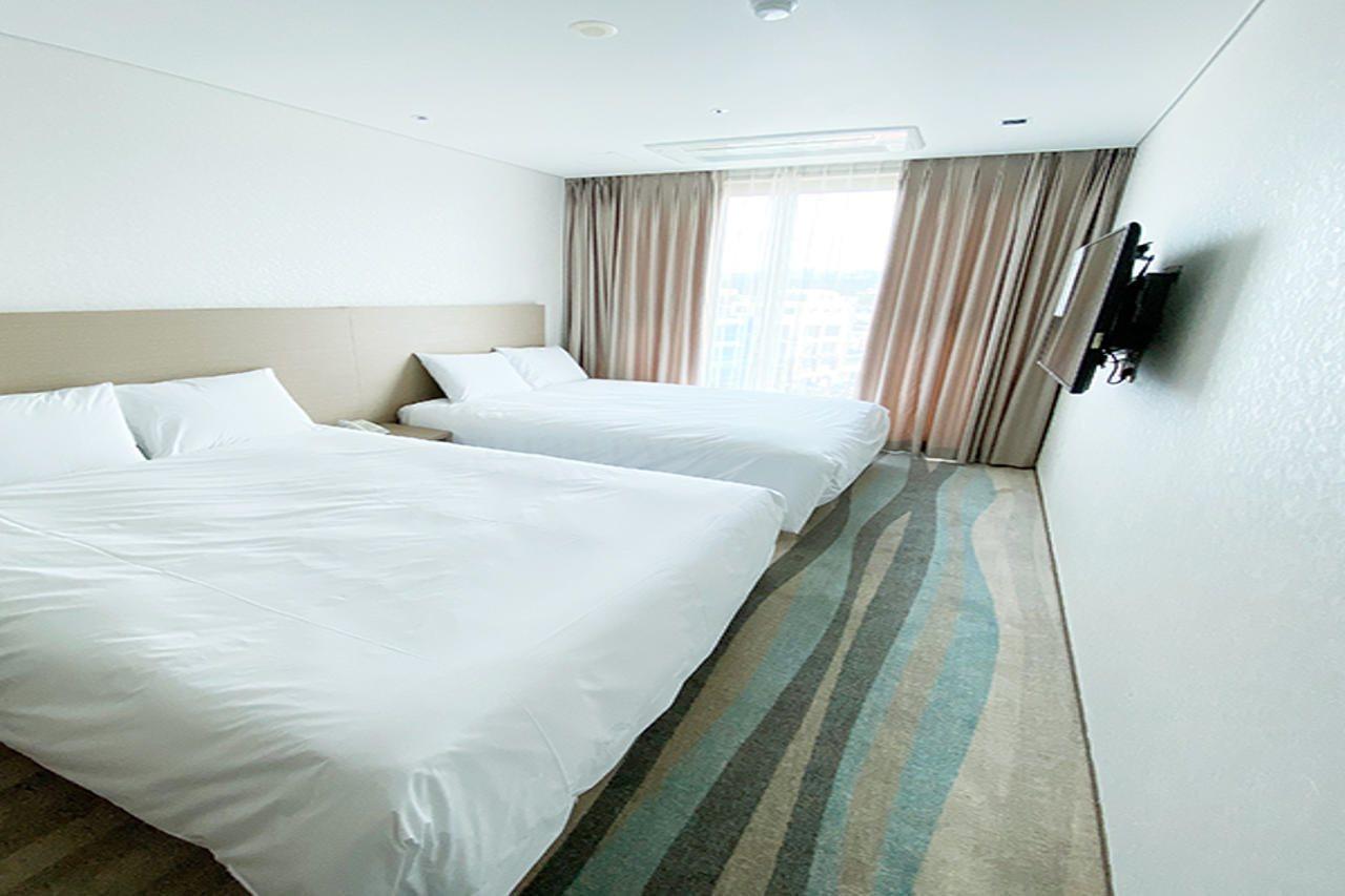 The Artstay Jeju Hamdeok Hotel מראה חיצוני תמונה
