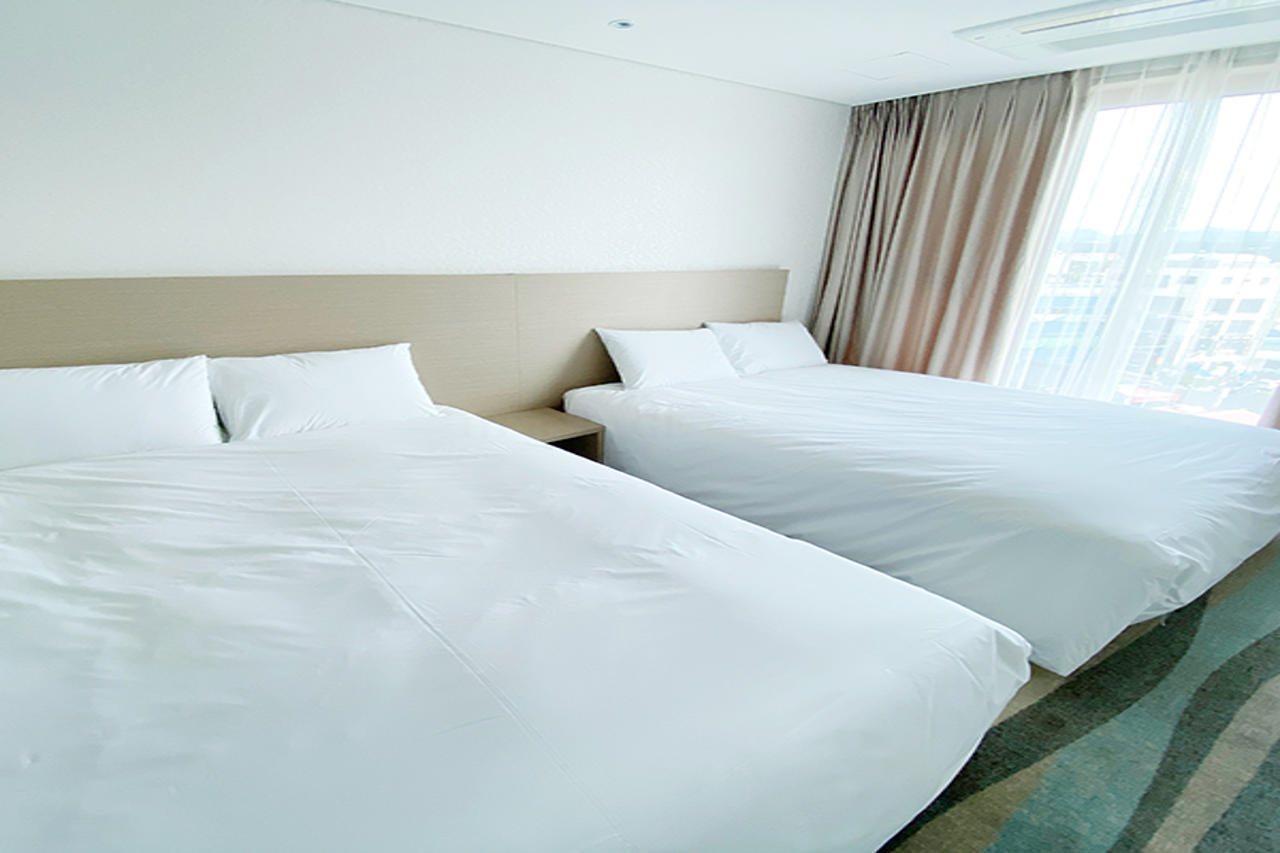 The Artstay Jeju Hamdeok Hotel מראה חיצוני תמונה